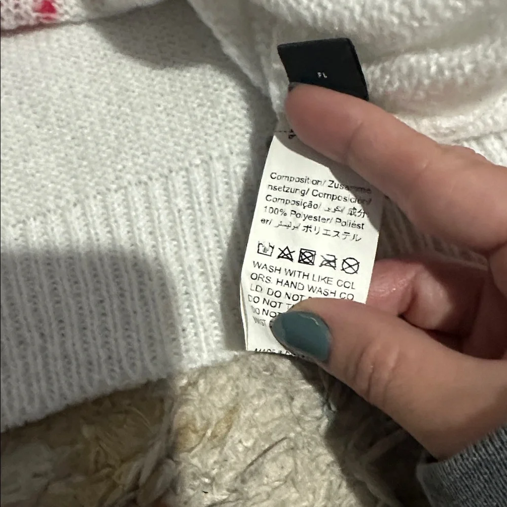 SHEIN White Sweater with Red and Pink Hearts - Picture 2 of 3